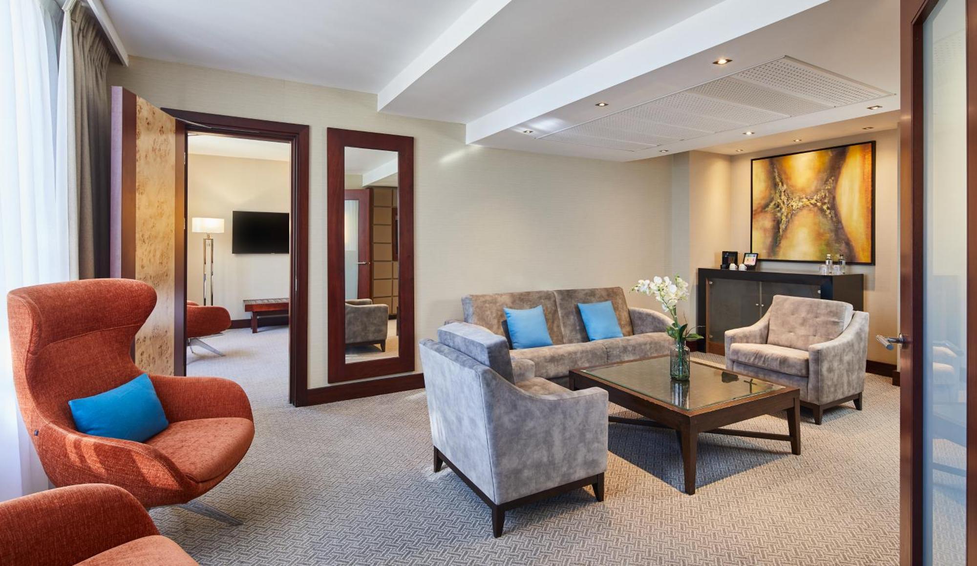 Leonardo Royal St Paul's Hotel